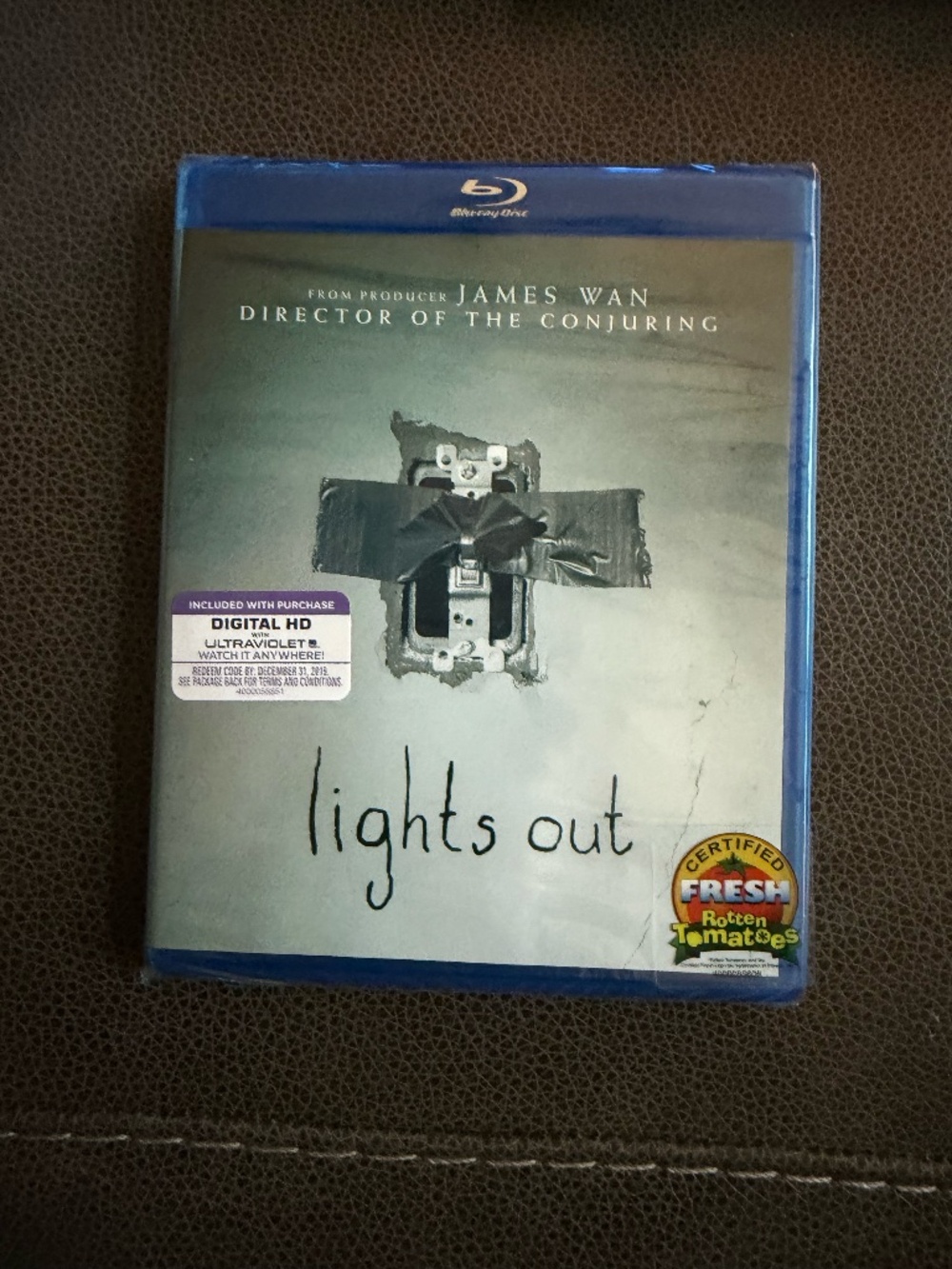 Lights Out (2016) Blu-ray – New Factory Sealed